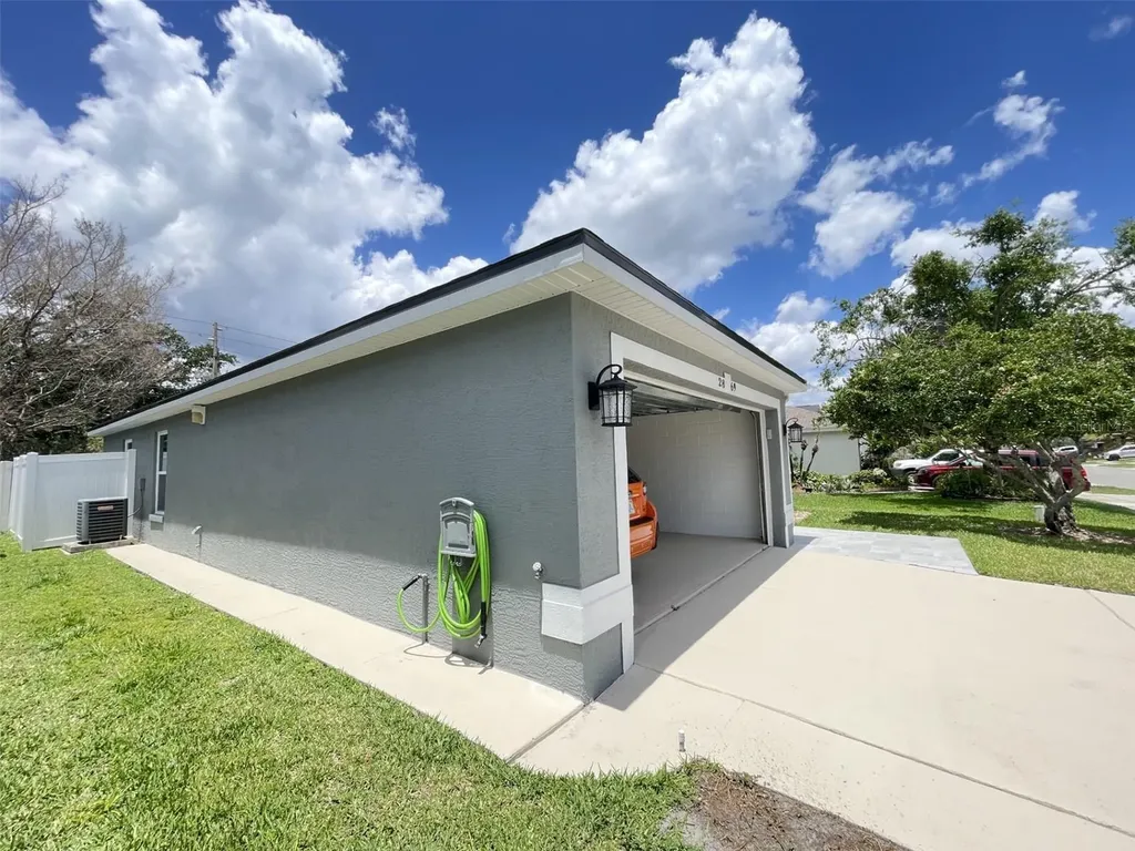 2869 Falling Tree Circle Orlando FL 32837