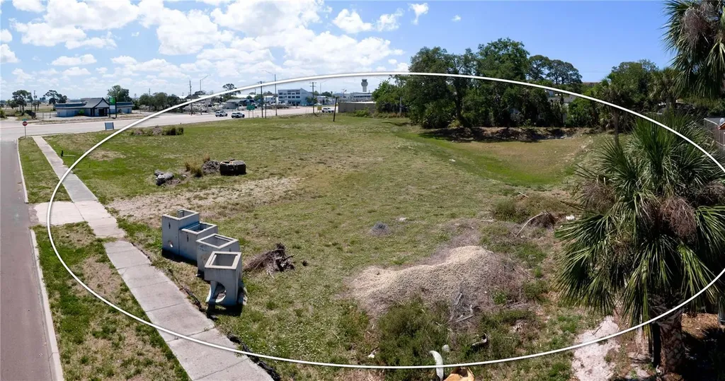 7972 N Tamiami Trail Sarasota FL 34243