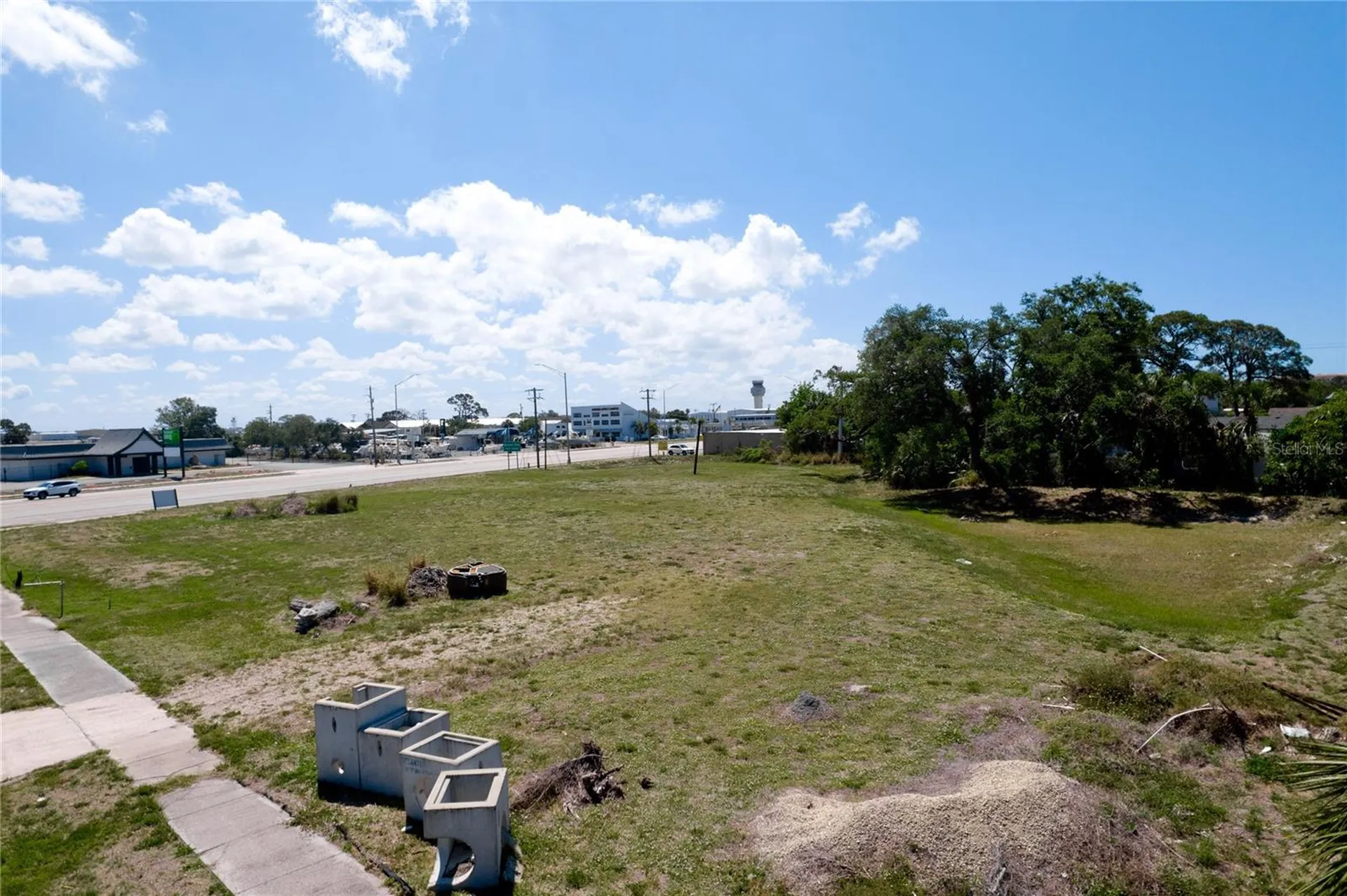 7972 N Tamiami Trail Sarasota FL 34243
