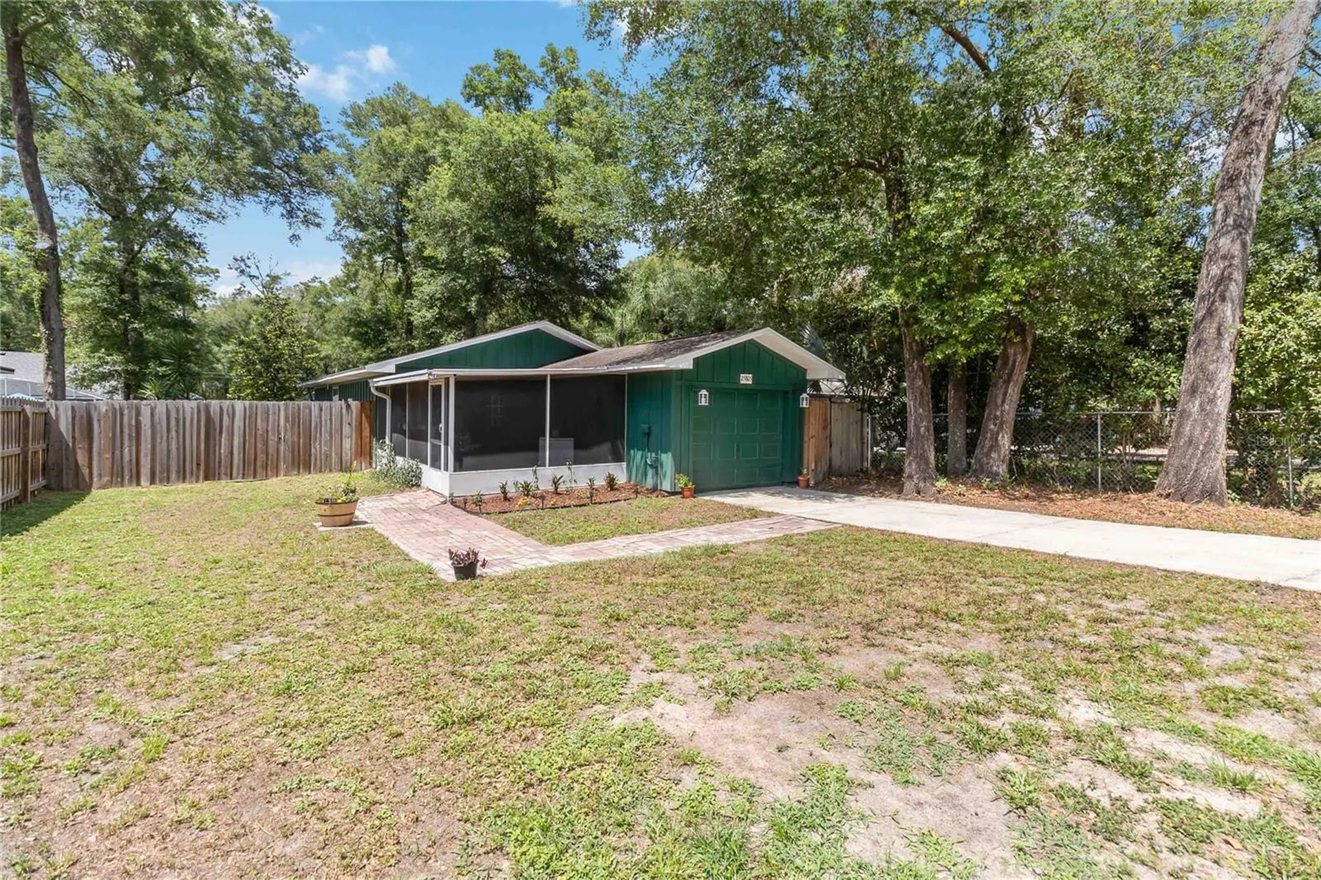 25805 Vero Street Sorrento FL 32776