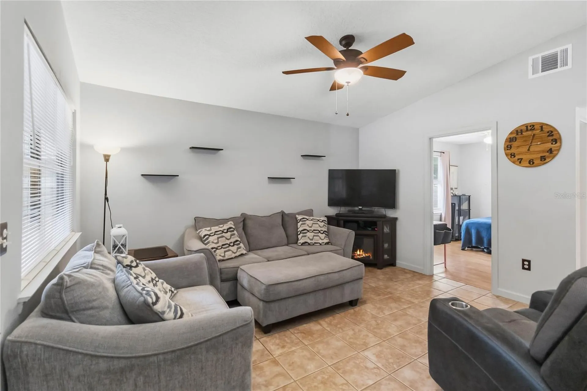 25805 Vero Street Sorrento FL 32776
