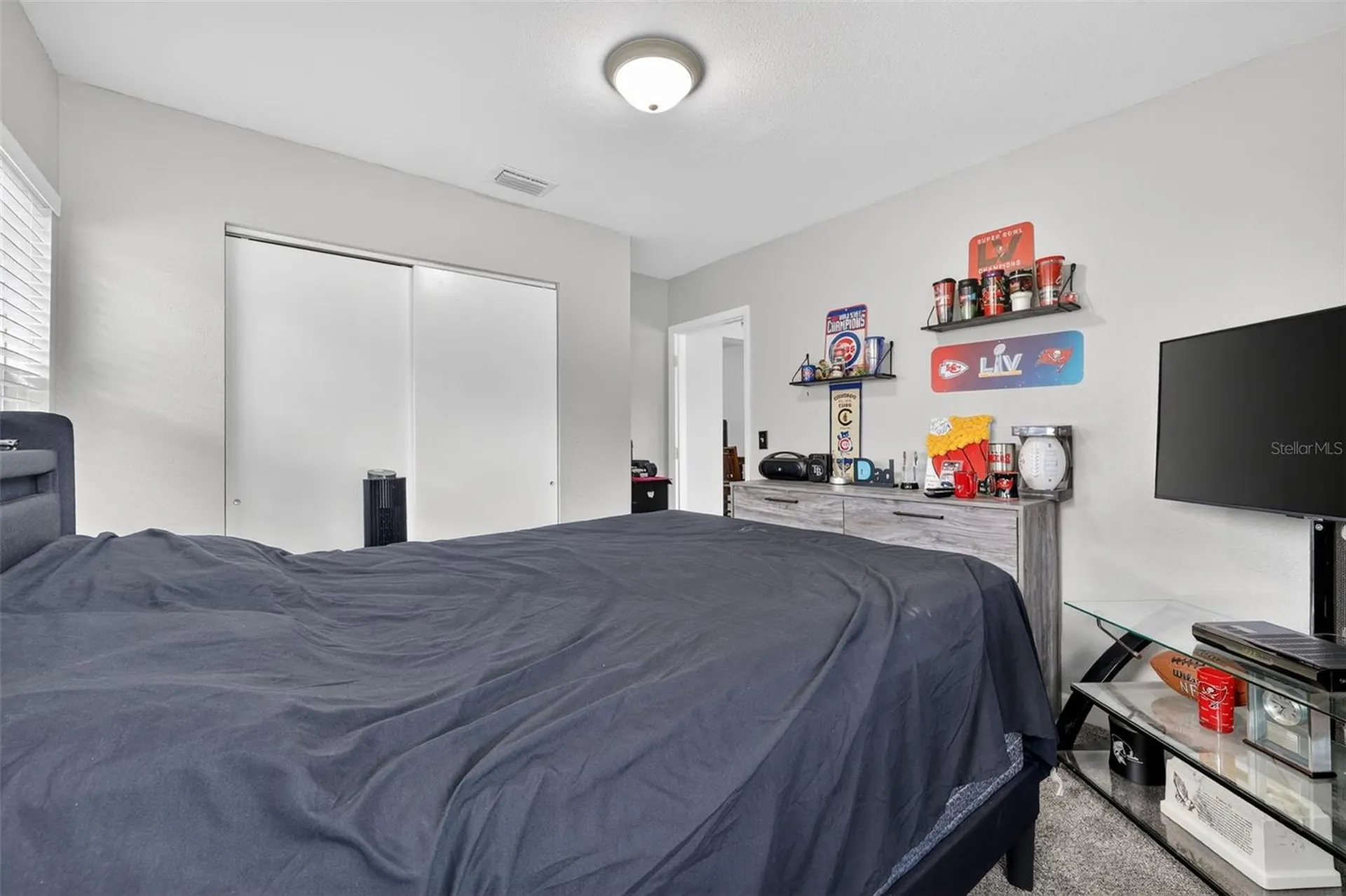 691 72nd Avenue N St Petersburg FL 33702