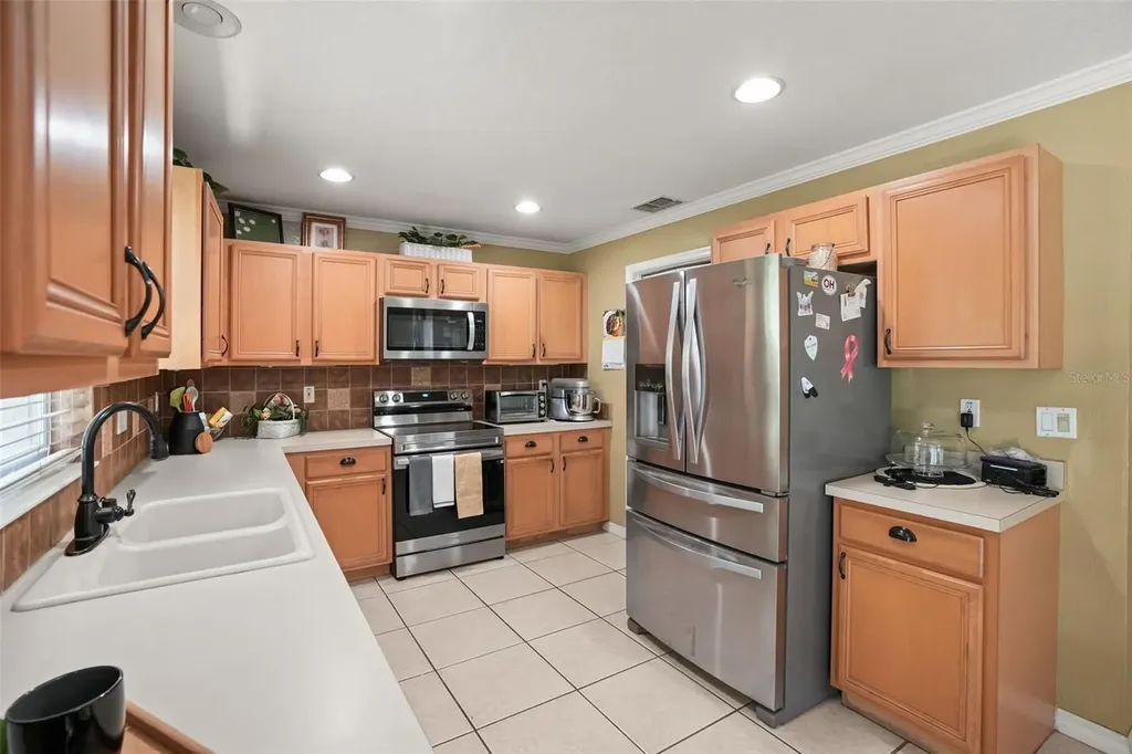 268 Tavestock Loop Winter Springs FL 32708