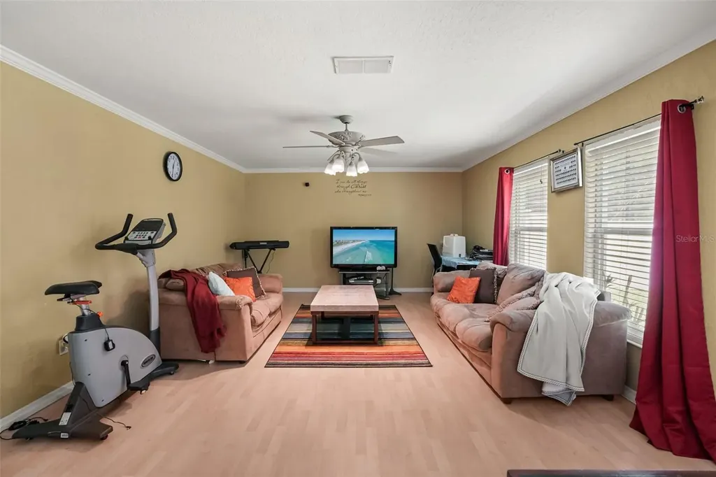 268 Tavestock Loop Winter Springs FL 32708