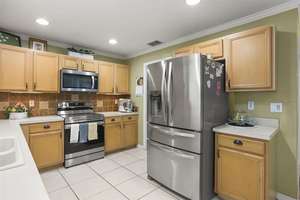 268 Tavestock Loop Winter Springs FL 32708