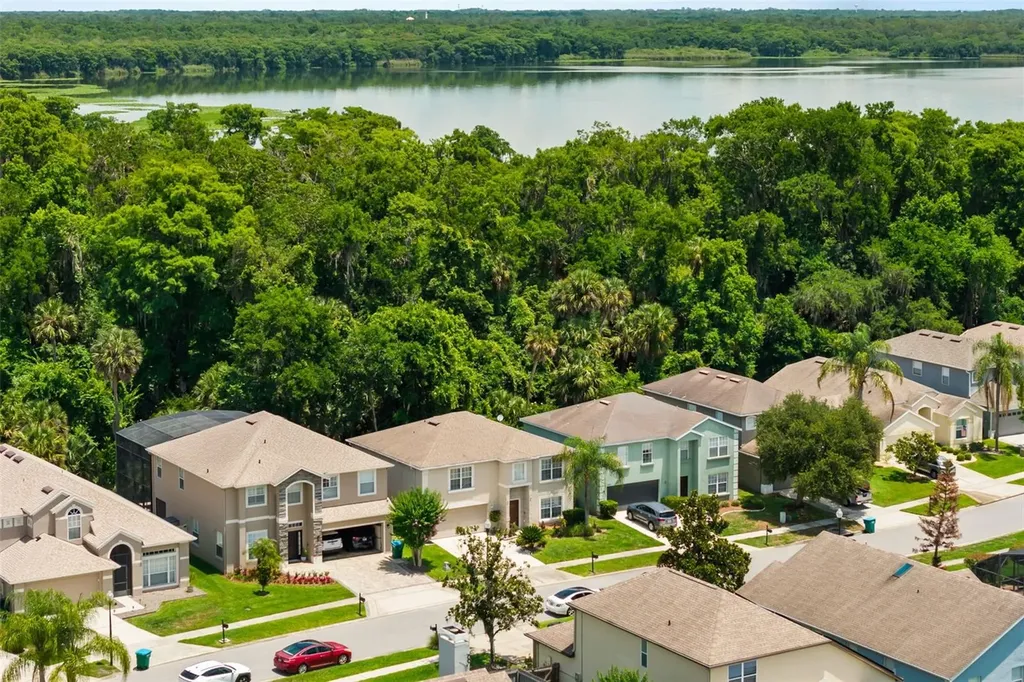 268 Tavestock Loop Winter Springs FL 32708
