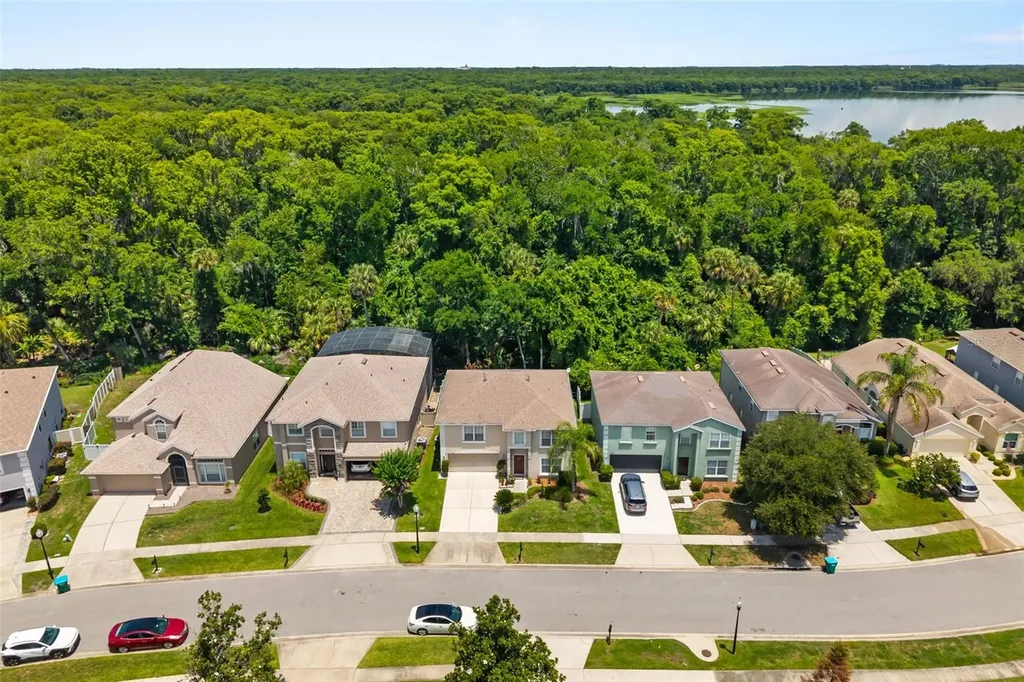 268 Tavestock Loop Winter Springs FL 32708