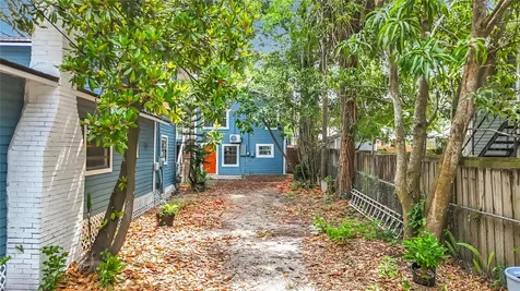 6705 N Elizabeth Street Tampa FL 33604