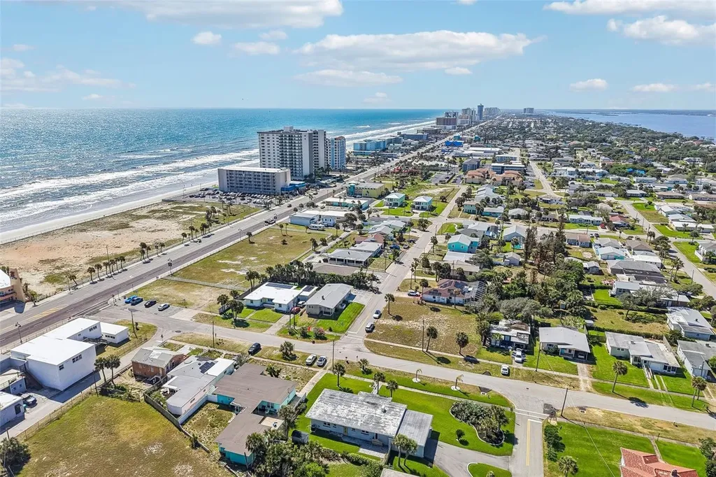 133 Park Avenue Daytona Beach FL 32118