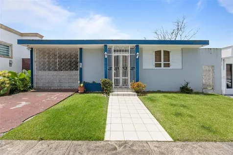 Pirineos St. Urb. Villa España, Calle, Pr, Bayamon PR 00961
