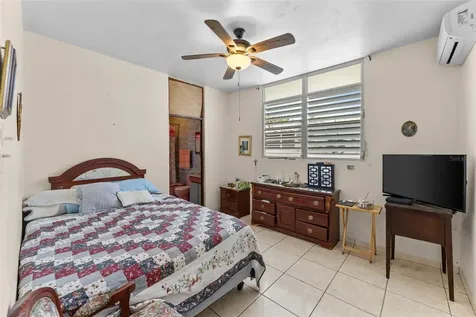 Pirineos St. Urb. Villa España, Calle, Pr, Bayamon PR 00961