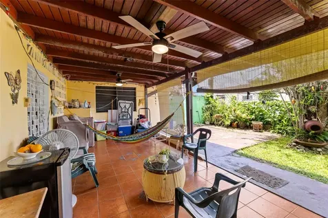 Pirineos St. Urb. Villa España, Calle, Pr, Bayamon PR 00961