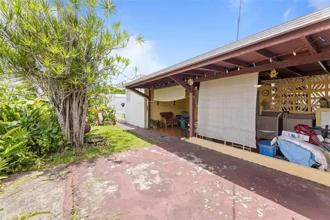 Pirineos St. Urb. Villa España, Calle, Pr, Bayamon PR 00961