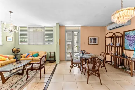 Pirineos St. Urb. Villa España, Calle, Pr, Bayamon PR 00961