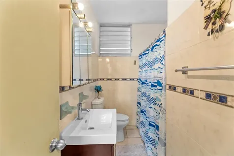 Pirineos St. Urb. Villa España, Calle, Pr, Bayamon PR 00961
