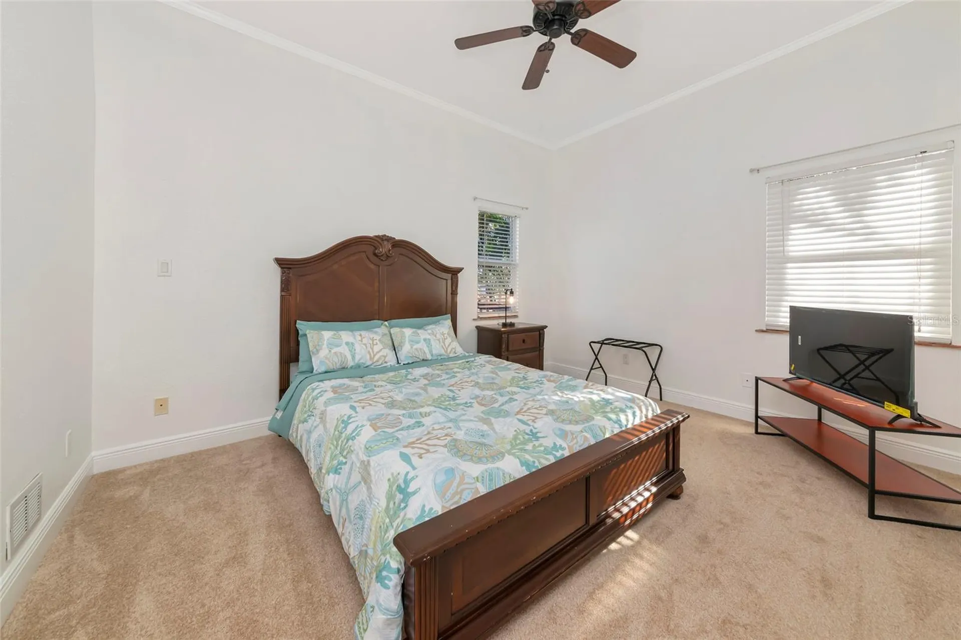 681 Avenida De Mayo Sarasota FL 34242