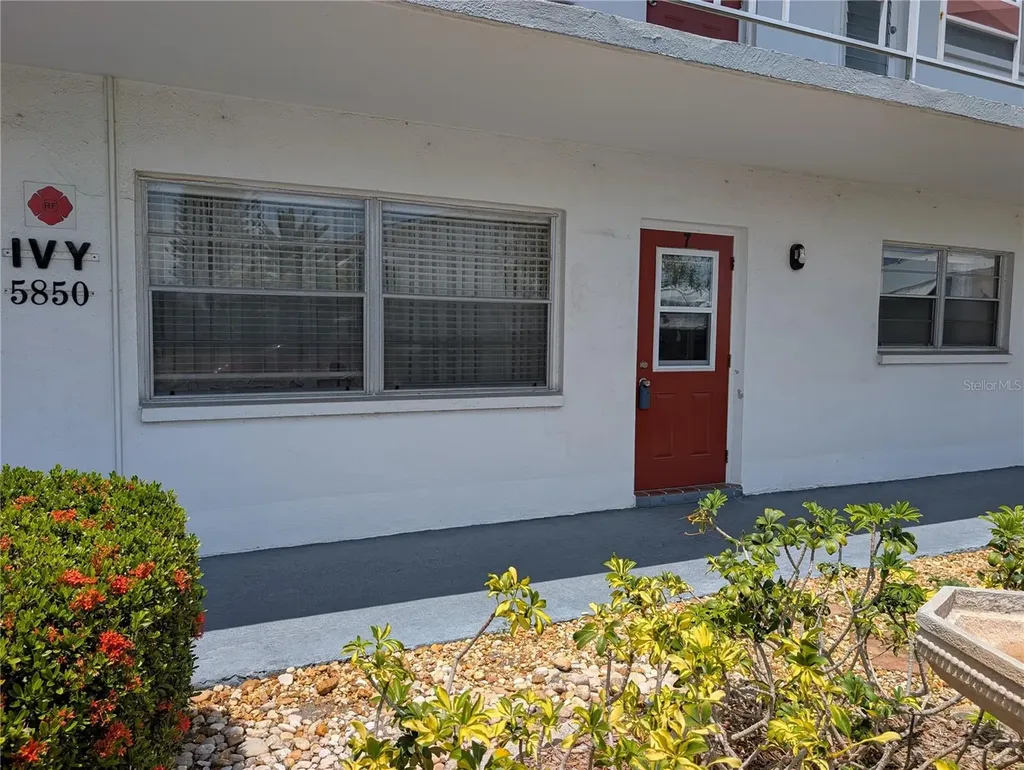 5850 18th Street N St Petersburg FL 33714
