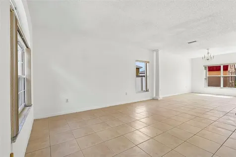 1107 James Way Poinciana FL 34759