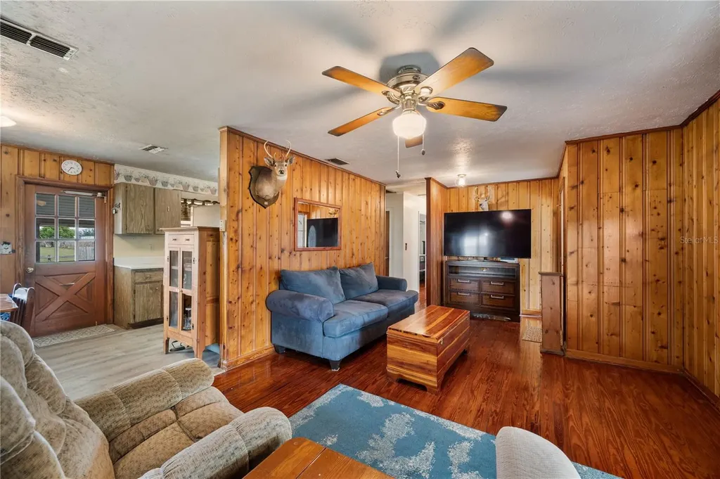 1616 Mcgee Road Plant City FL 33565