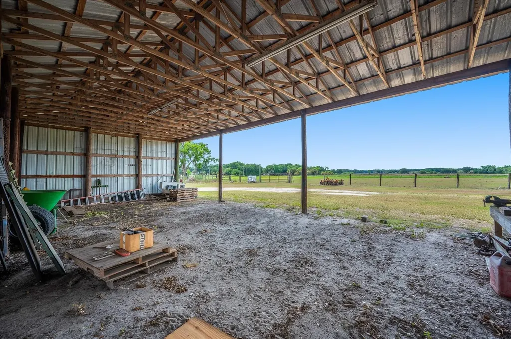 1616 Mcgee Road Plant City FL 33565