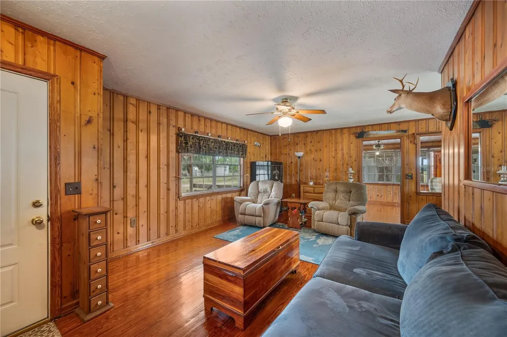 1616 Mcgee Road Plant City FL 33565