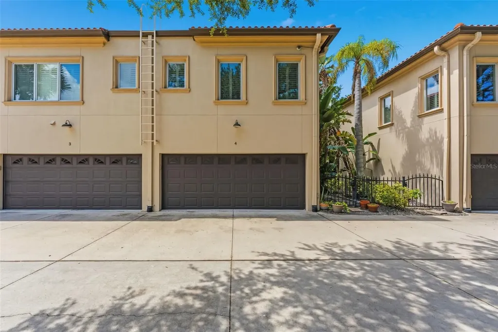 3817 W Dale Avenue Tampa FL 33609