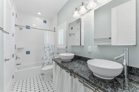 3817 W Dale Avenue Tampa FL 33609