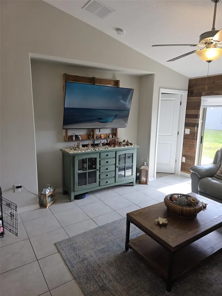 5104 Dandelion Street Apollo Beach FL 33572