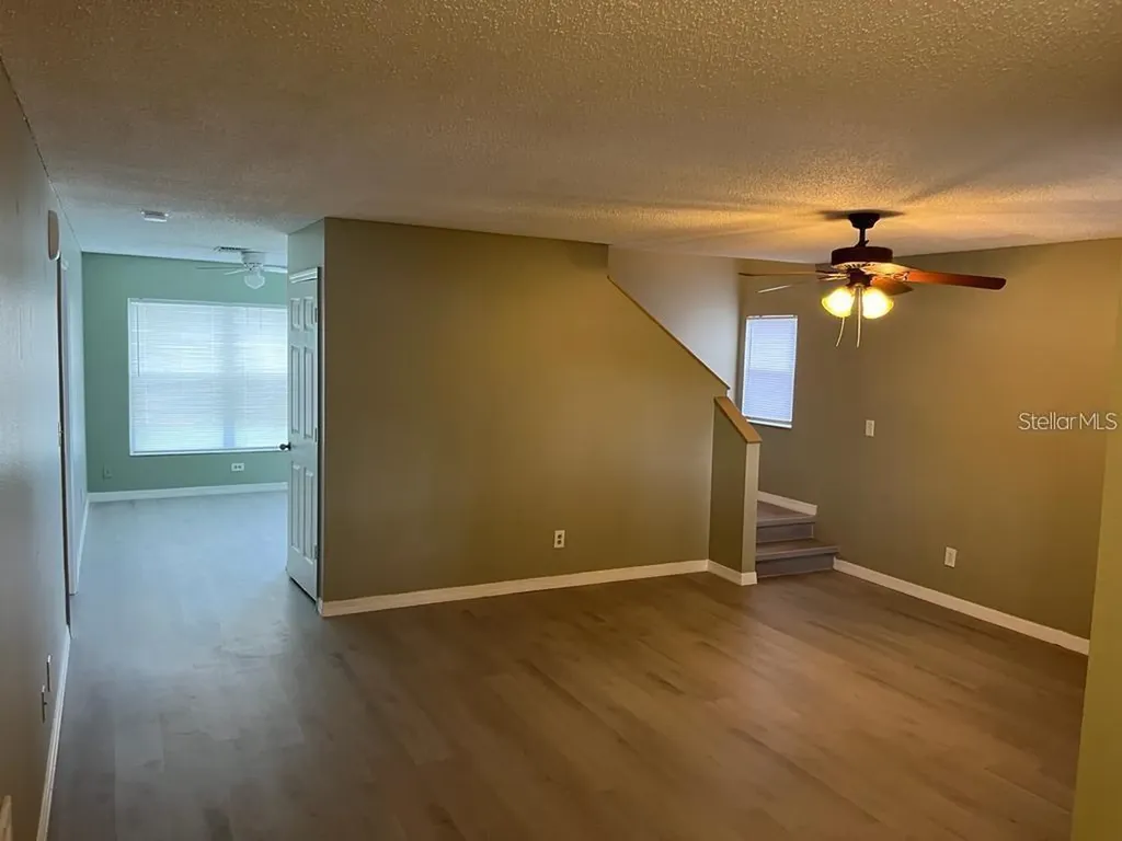 1606 Tropicana Way Valrico FL 33594