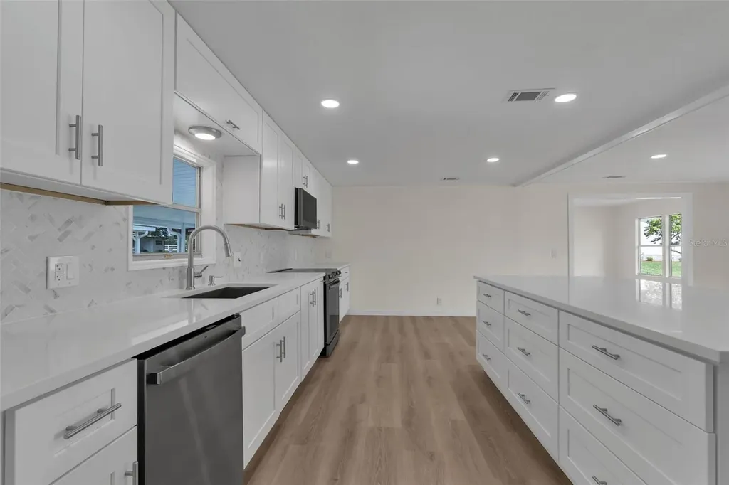2153 Oak Grove Drive Zellwood FL 32798