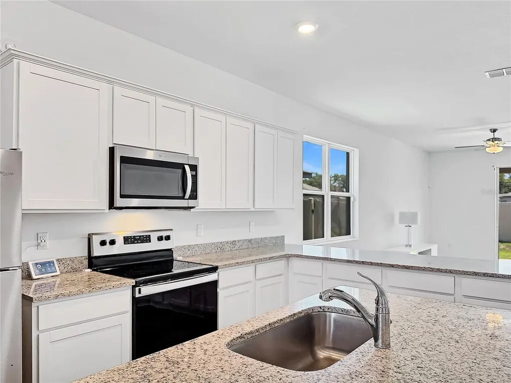 6022 Dolostone Drive Lakeland FL 33811