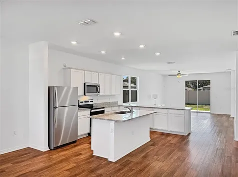 6022 Dolostone Drive Lakeland FL 33811