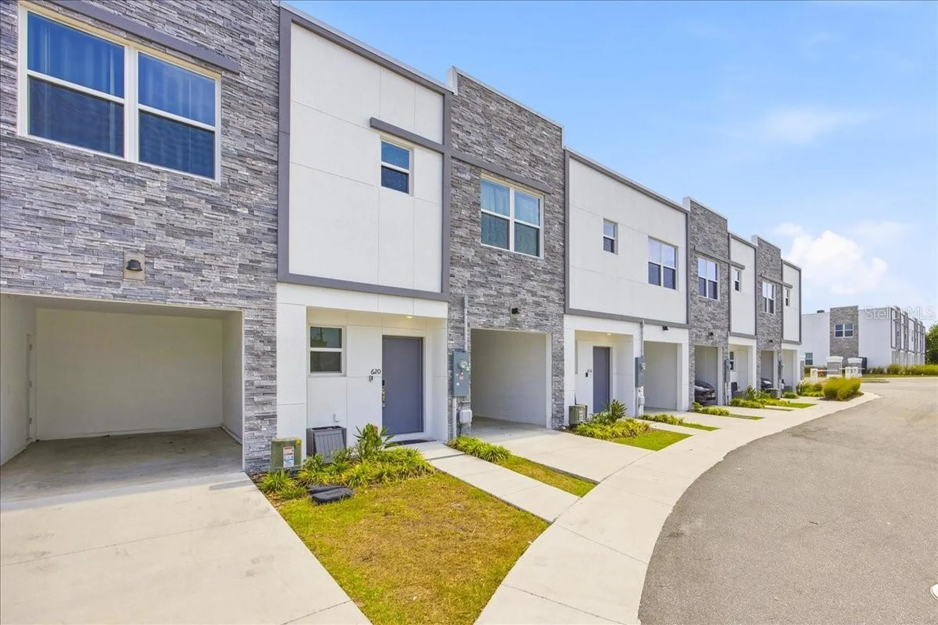 620 Trikomo Drive Davenport FL 33896