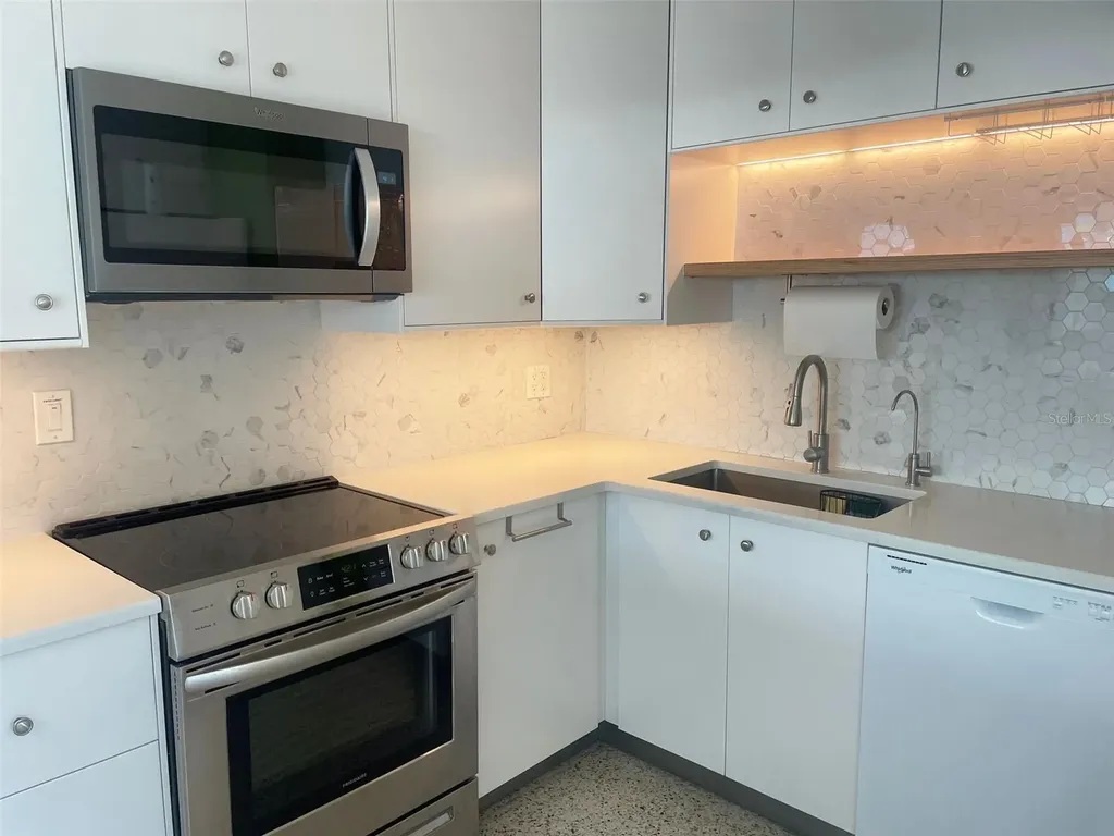 661 63rd Avenue S St Petersburg FL 33705