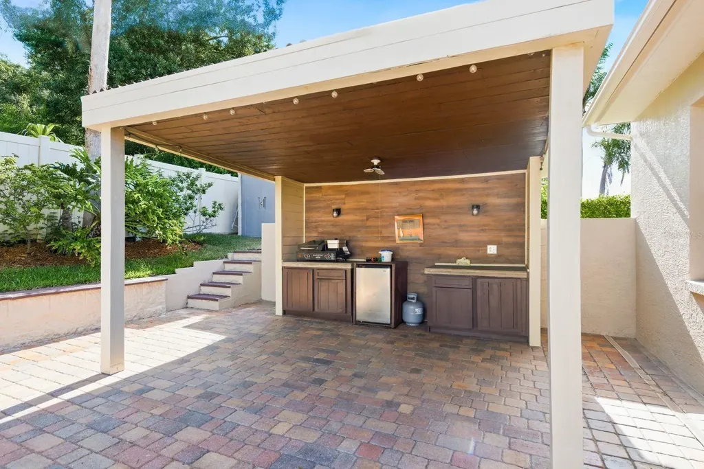1159 W Curlew Place Tarpon Springs FL 34689