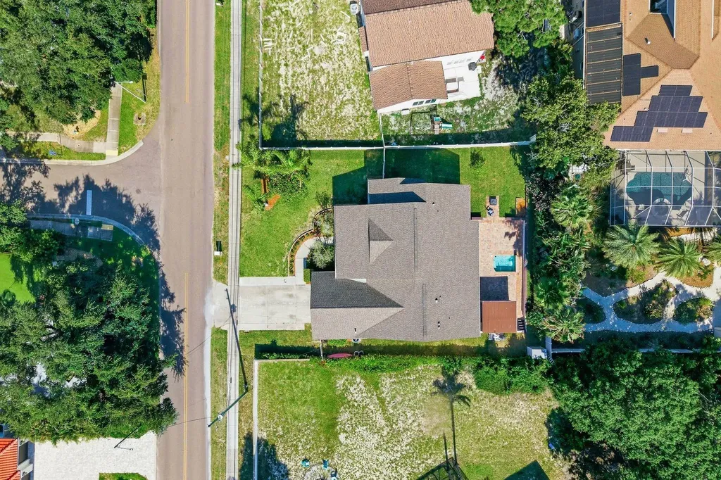 1159 W Curlew Place Tarpon Springs FL 34689