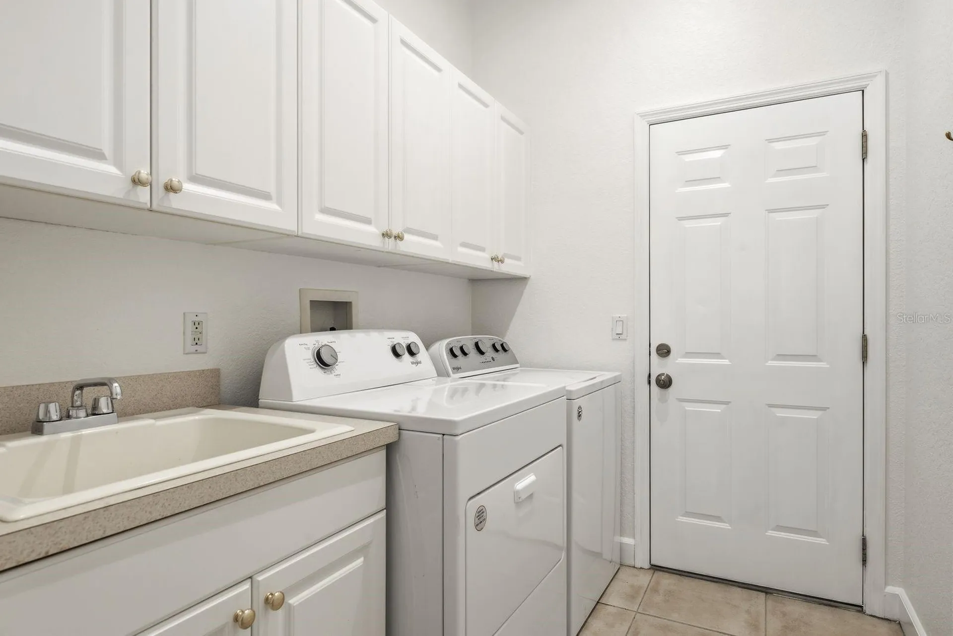 1159 W Curlew Place Tarpon Springs FL 34689