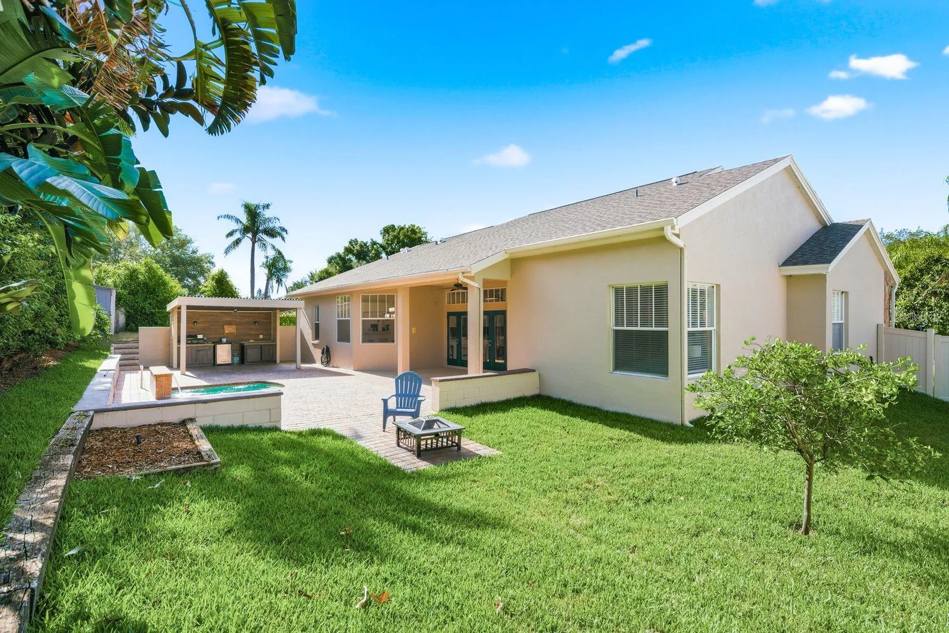 1159 W Curlew Place Tarpon Springs FL 34689
