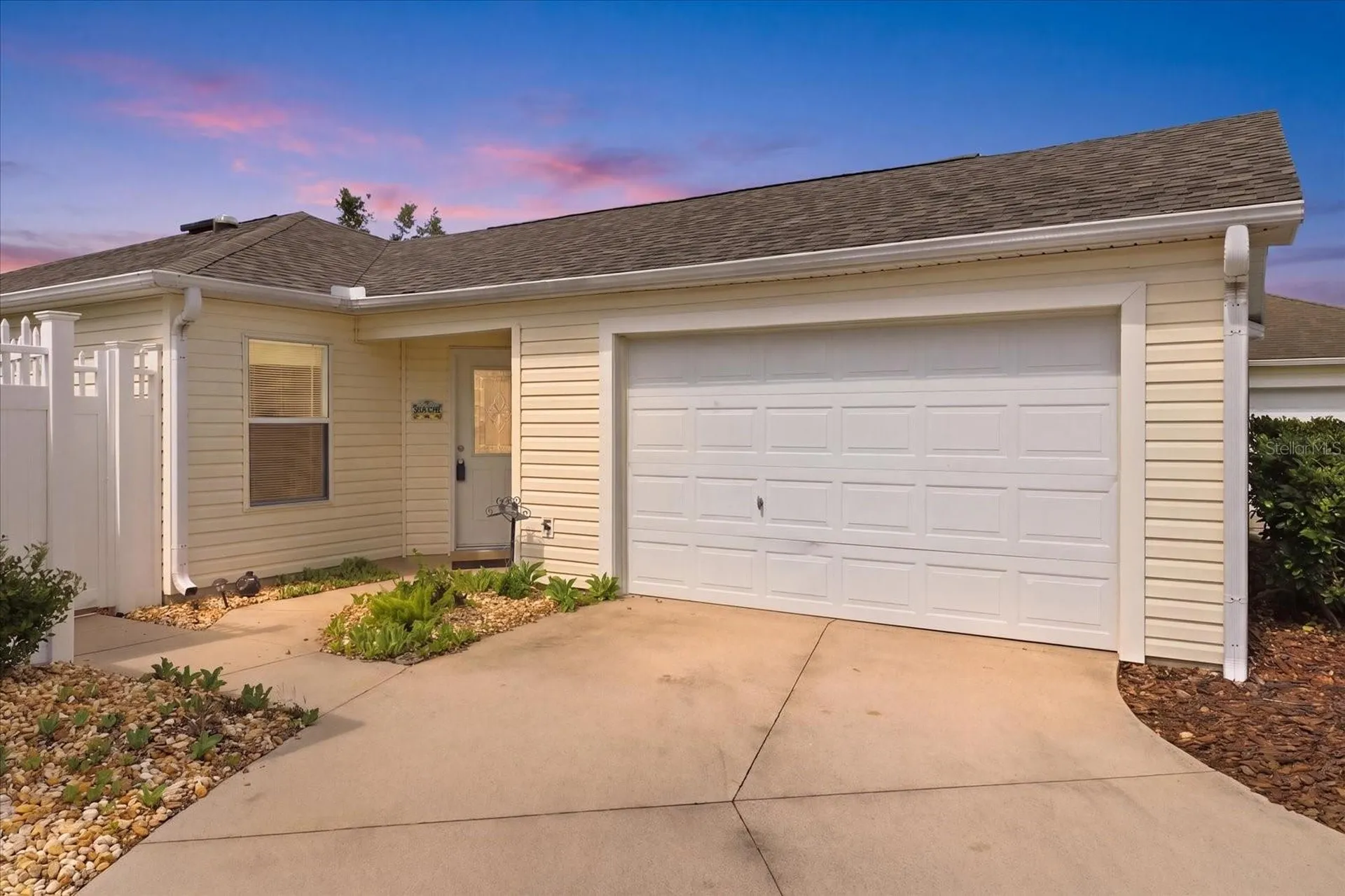 2445 Greenhill Trail The Villages FL 32162