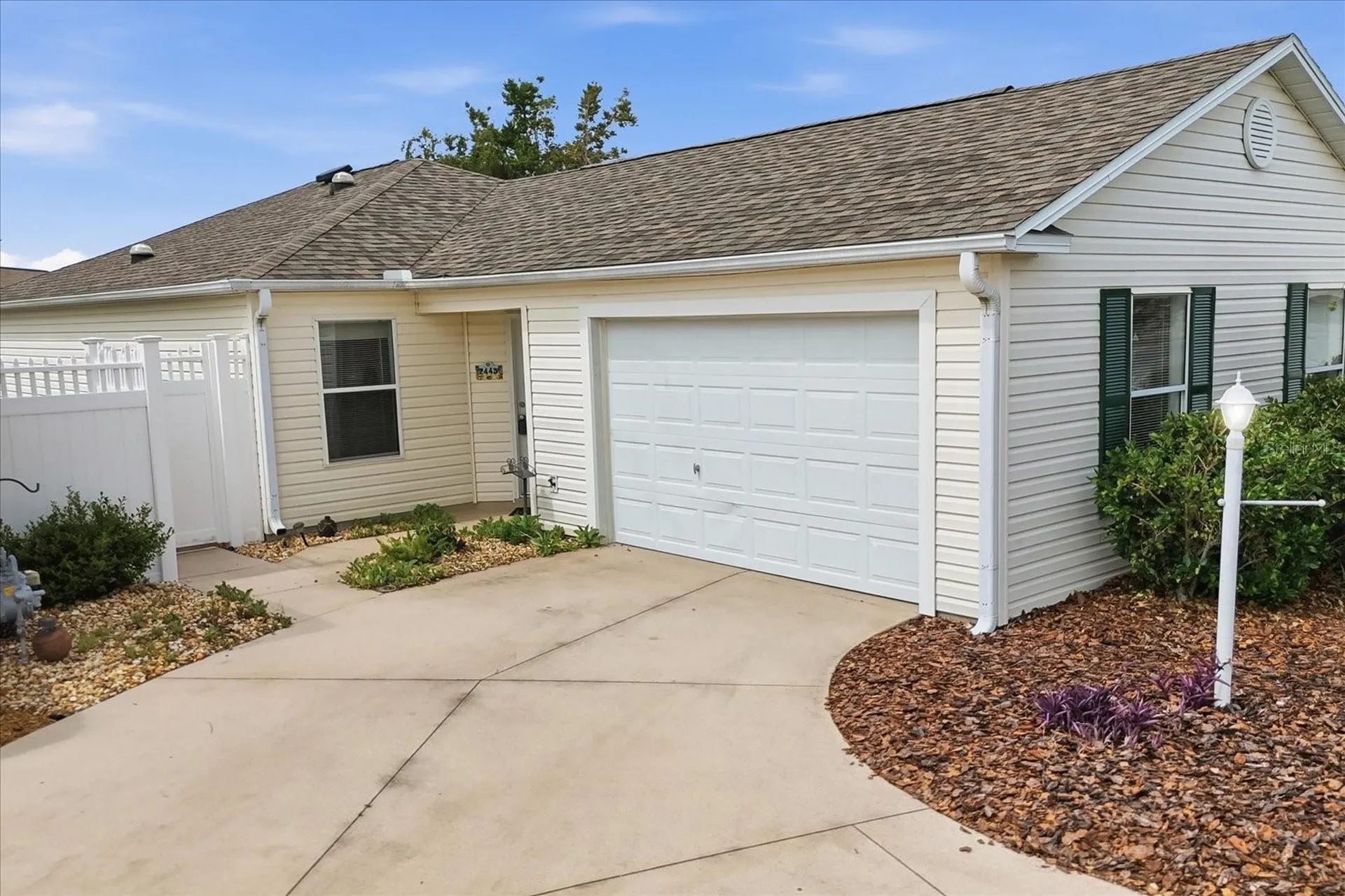 2445 Greenhill Trail The Villages FL 32162
