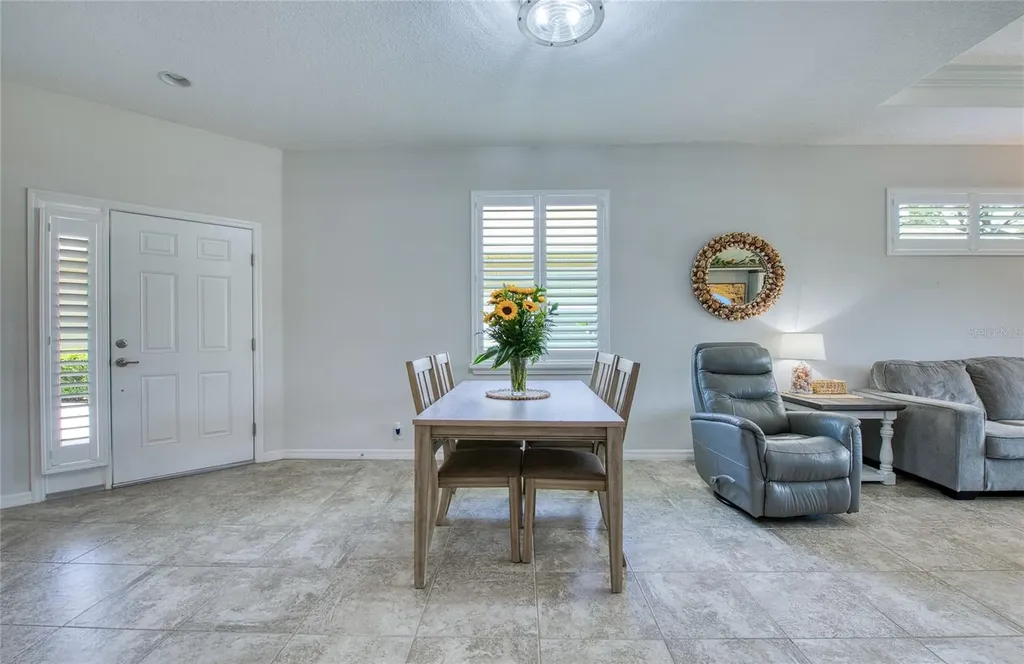 8099 Pine Crest Street Seminole FL 33777