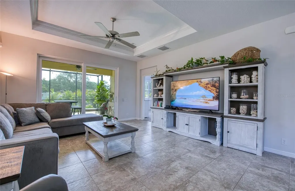 8099 Pine Crest Street Seminole FL 33777