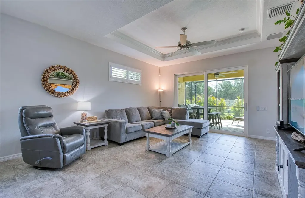 8099 Pine Crest Street Seminole FL 33777