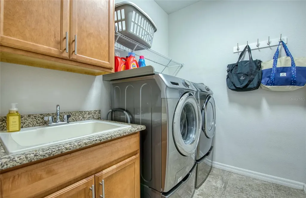 8099 Pine Crest Street Seminole FL 33777