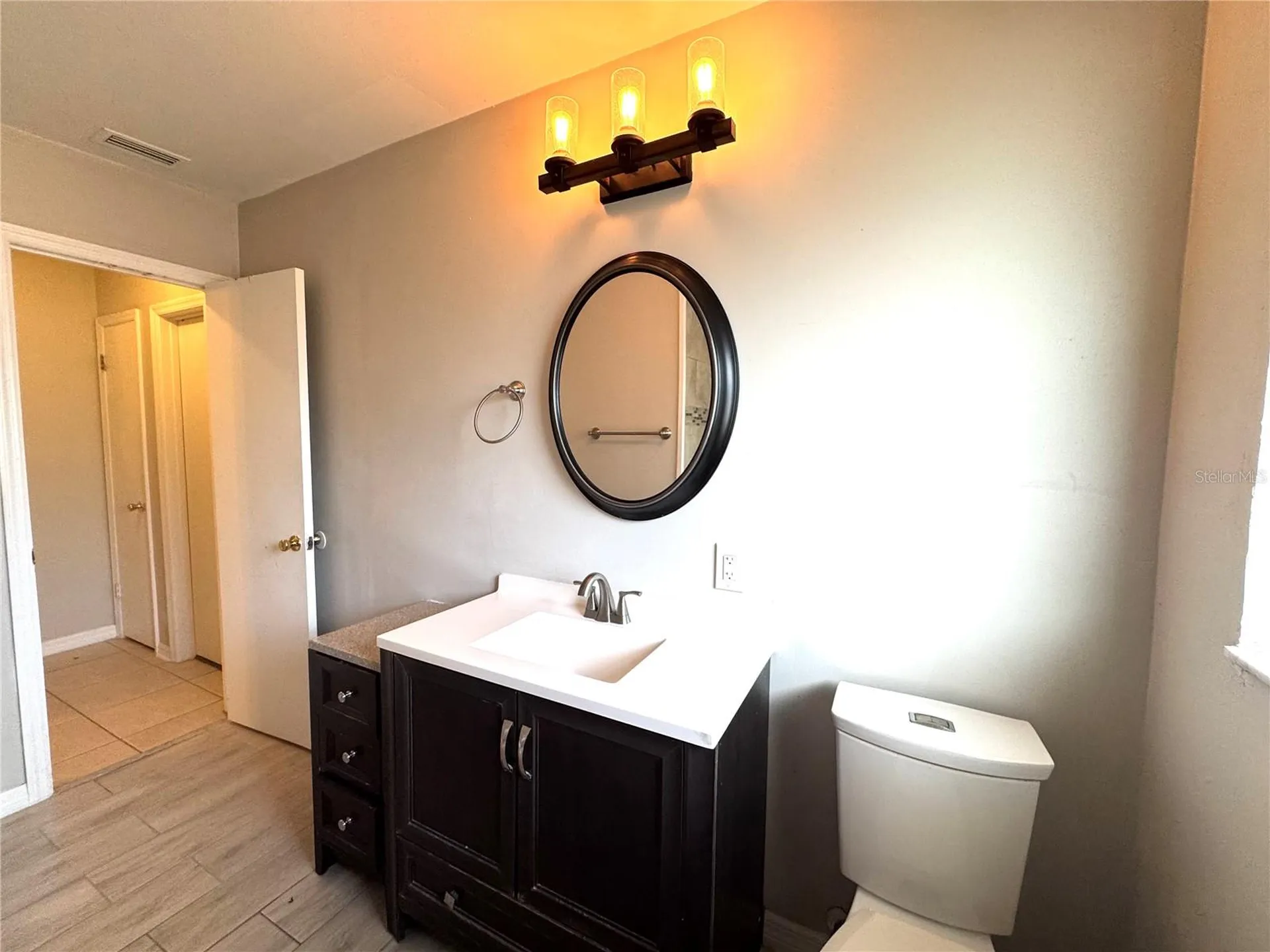 4895 E Wind Street Orlando FL 32812