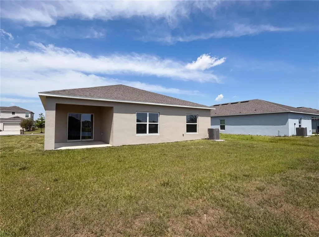 221 Aquamarine Lane Kissimmee FL 34758