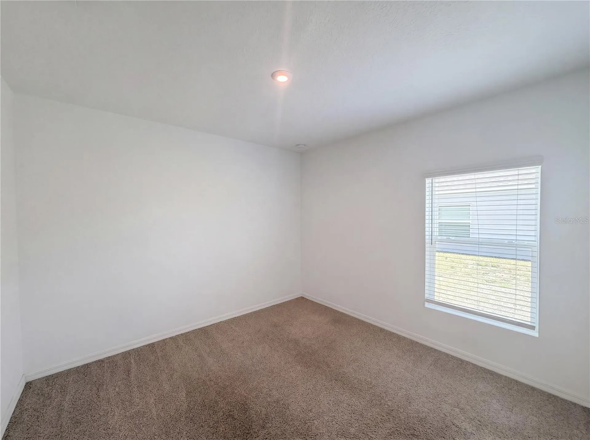 221 Aquamarine Lane Kissimmee FL 34758