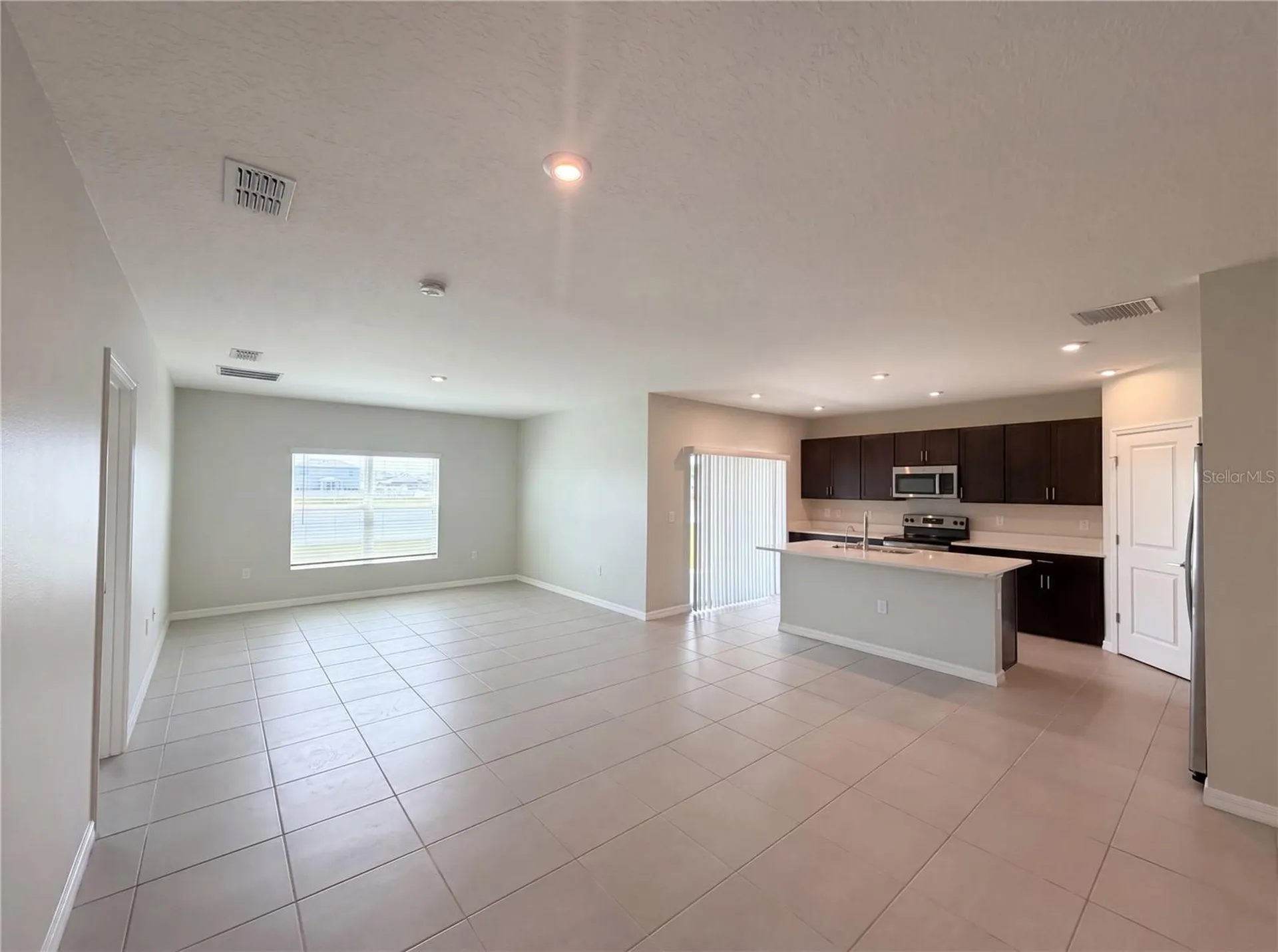 221 Aquamarine Lane Kissimmee FL 34758