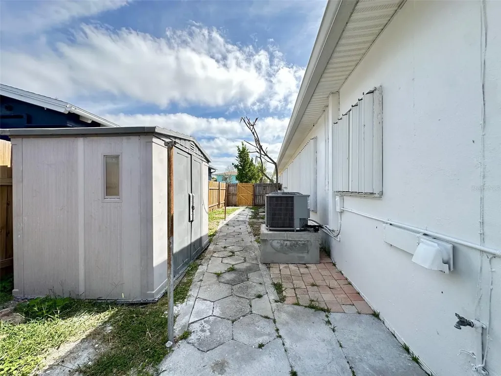 10 158th Avenue Redington Beach FL 33708