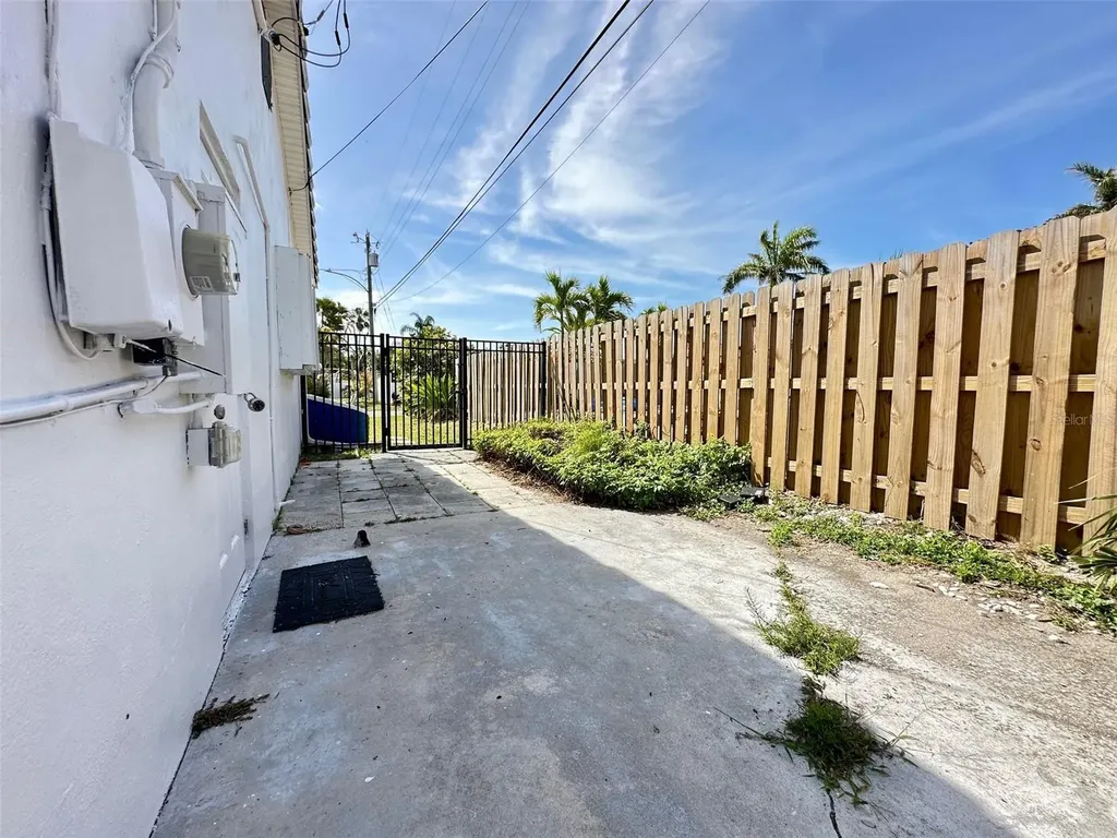10 158th Avenue Redington Beach FL 33708
